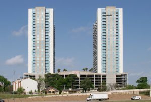 Single Family Home versus Condominium - Which is Better for You?